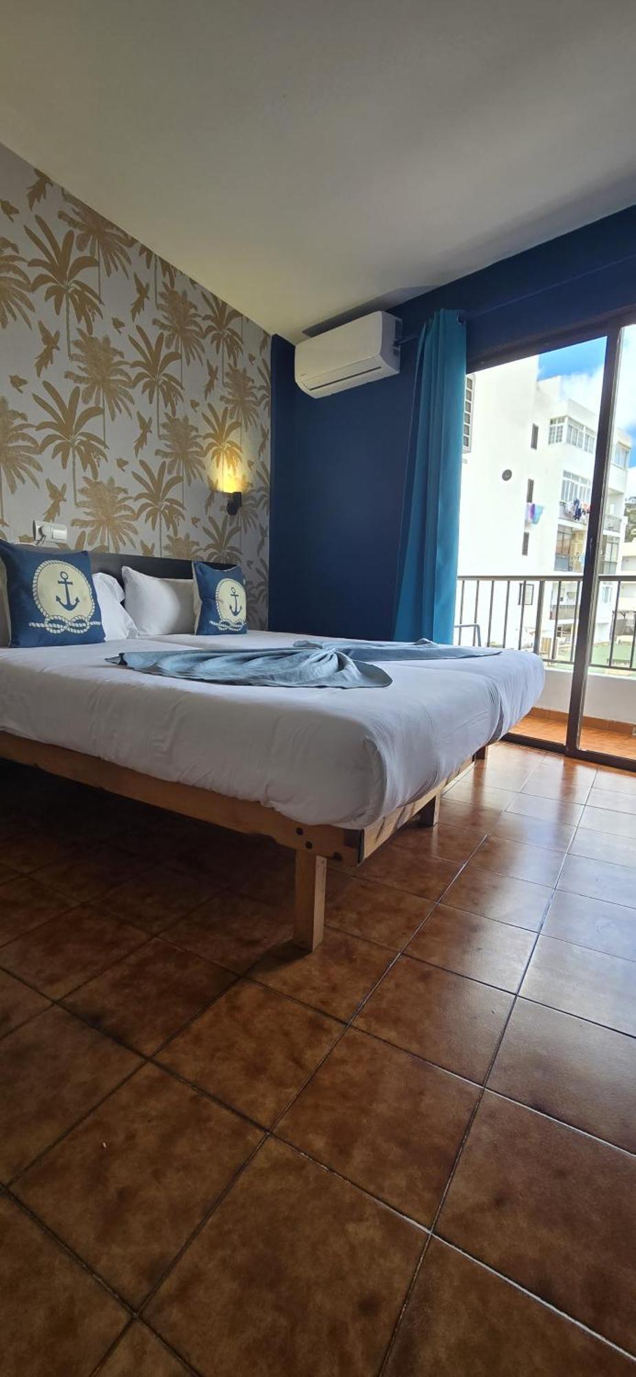 Hostal Balearic (Adults Only) San Antonio  Exterior photo