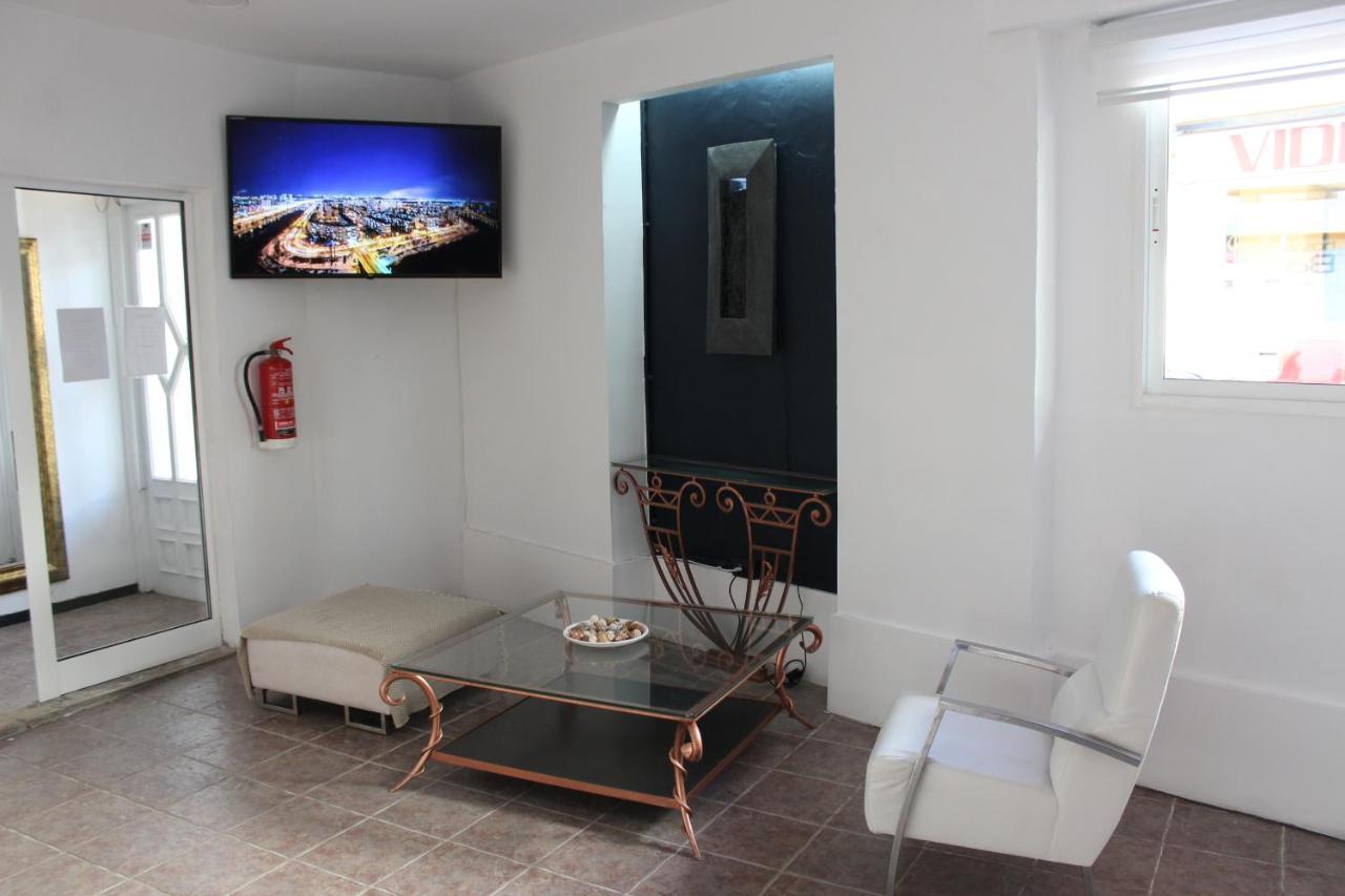 Hostal Balearic (Adults Only) San Antonio  Exterior photo